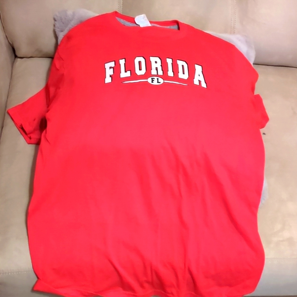 Men's Red T-shirt